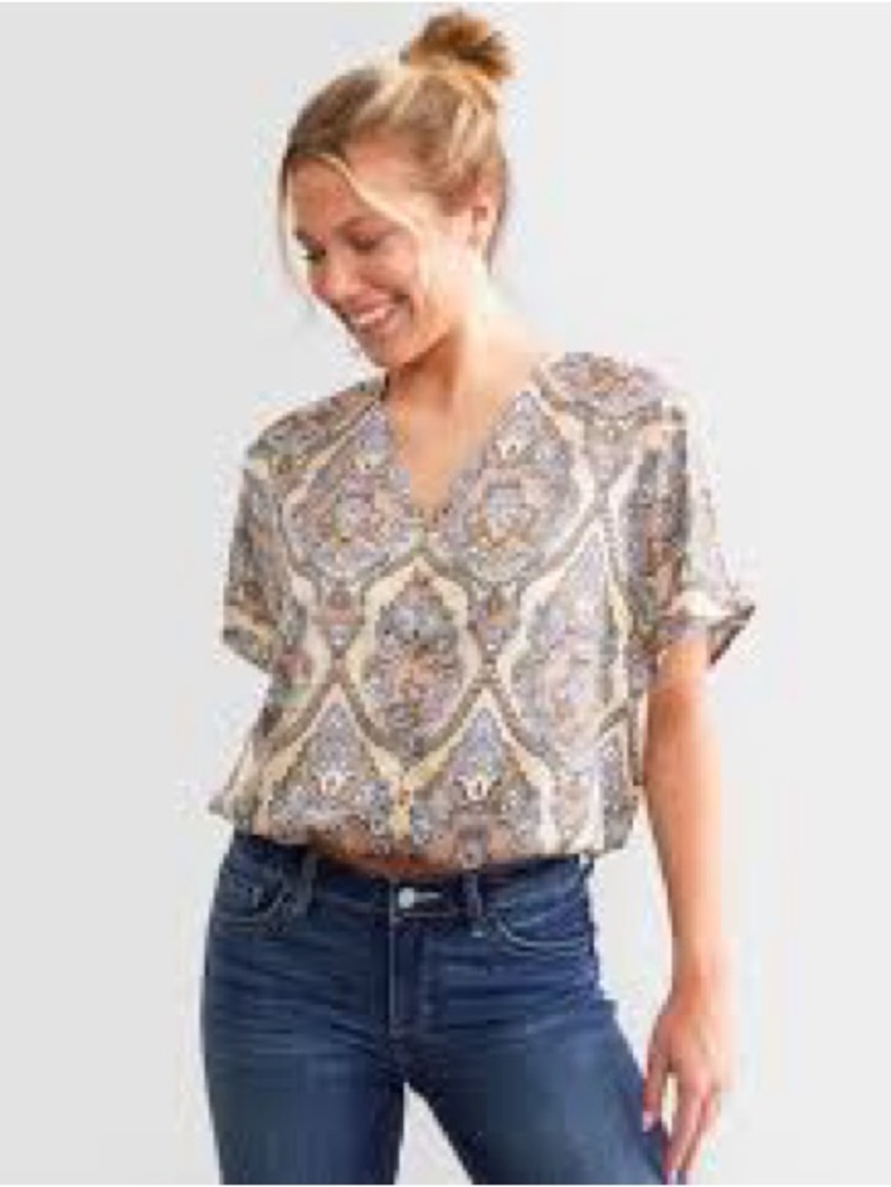 Daytrip Neutral Multi Paisley V-Neck Blouse